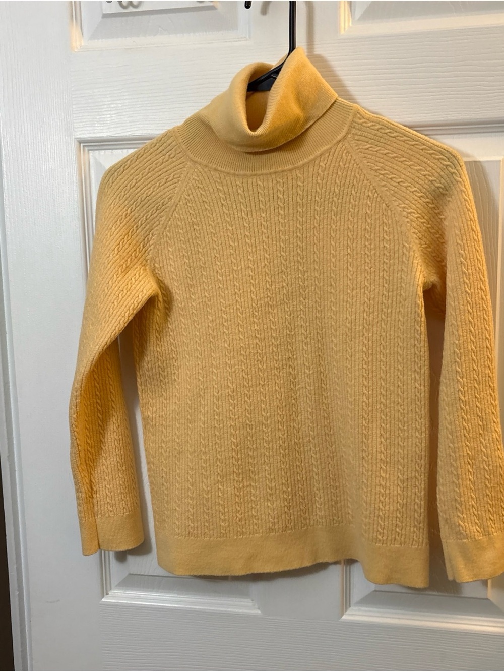 Pendleton Yellow Cable Knit Turtleneck Sweater 100% Merino Wool